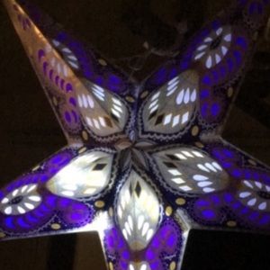 Paperlantern hold for Dara